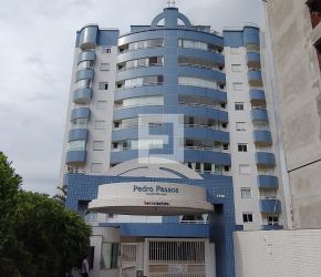 Apartamento no Bairro Trindade em Florianópolis com 3 Dormitórios (2 suítes) e 250 m² - 16459