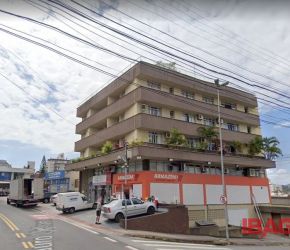 Apartamento no Bairro Trindade em Florianópolis com 3 Dormitórios e 120 m² - 112344