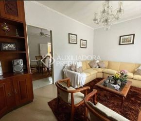 Casa no Bairro Balneário em Florianópolis com 4 Dormitórios (1 suíte) - 455172