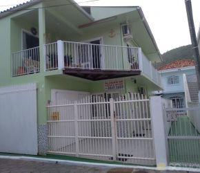 Casa no Bairro Barra da Lagoa em Florianópolis com 6 Dormitórios - 16123