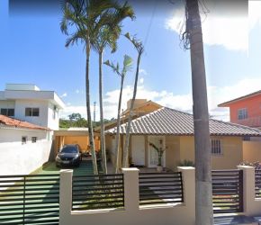 Casa no Bairro Barra da Lagoa em Florianópolis com 5 Dormitórios (3 suítes) - 445408