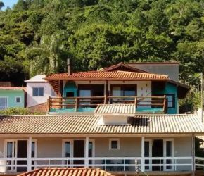 Casa no Bairro Barra da Lagoa em Florianópolis com 2 Dormitórios - REF026