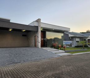 Casa no Bairro Cachoeira do Bom Jesus em Florianópolis com 3 Dormitórios (3 suítes) e 151.79 m² - 434539