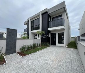 Casa no Bairro Cachoeira do Bom Jesus em Florianópolis com 3 Dormitórios (1 suíte) - 495199