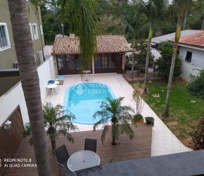 Casa no Bairro Campeche em Florianópolis com 3 Dormitórios (2 suítes) - 358748