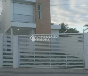 Casa no Bairro Campeche em Florianópolis com 4 Dormitórios (4 suítes) - 458645