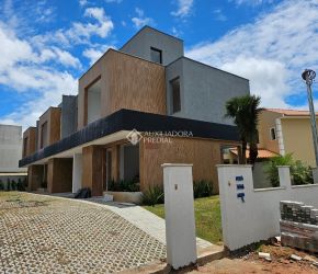 Casa no Bairro Campeche em Florianópolis com 3 Dormitórios (1 suíte) - 385951