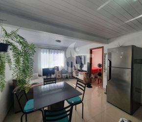 Casa no Bairro Campeche em Florianópolis com 5 Dormitórios - 428404