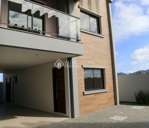 Casa no Bairro Campeche em Florianópolis com 3 Dormitórios - 695378