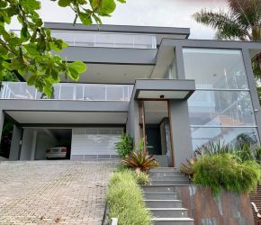 Casa no Bairro Canasvieiras em Florianópolis com 6 Dormitórios (4 suítes) e 817 m² - CA0270