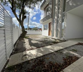 Casa no Bairro Canasvieiras em Florianópolis com 3 Dormitórios (1 suíte) - 17449