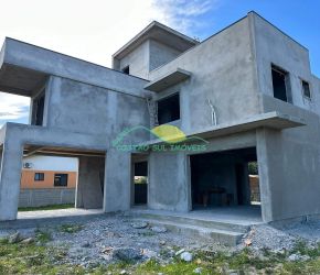 Casa no Bairro Canasvieiras em Florianópolis com 3 Dormitórios (3 suítes) e 230.92 m² - CA0126_COSTAO