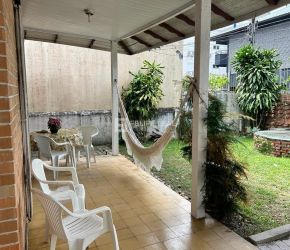 Casa no Bairro Canasvieiras em Florianópolis com 3 Dormitórios e 116 m² - 21152