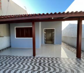Casa no Bairro Ingleses em Florianópolis com 2 Dormitórios (2 suítes) - 2325