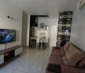 Casa no Bairro Ingleses em Florianópolis com 2 Dormitórios (1 suíte) e 84 m² - 16965