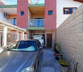 Casa no Bairro Ingleses em Florianópolis com 3 Dormitórios (3 suítes) e 100 m² - SO0267
