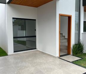 Casa no Bairro Ingleses em Florianópolis com 3 Dormitórios (1 suíte) e 118 m² - 709