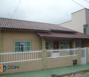 Casa no Bairro Ingleses em Florianópolis com 2 Dormitórios (1 suíte) e 80 m² - CA0074
