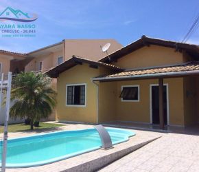 Casa no Bairro Ingleses em Florianópolis com 3 Dormitórios (1 suíte) e 110 m² - CA0137