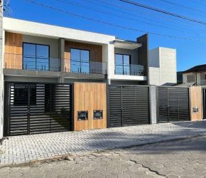 Casa no Bairro Ingleses em Florianópolis com 2 Dormitórios (2 suítes) e 90 m² - CA0812