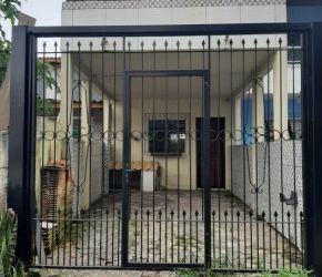 Casa no Bairro Ingleses em Florianópolis com 2 Dormitórios - 16503