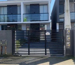 Casa no Bairro Ingleses em Florianópolis com 2 Dormitórios (2 suítes) e 80 m² - CA0999