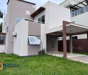 Casa no Bairro Ingleses em Florianópolis com 4 Dormitórios (1 suíte) e 150 m² - 1054