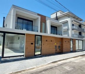 Casa no Bairro Ingleses em Florianópolis com 3 Dormitórios (3 suítes) e 200 m² - 1065