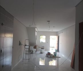 Casa no Bairro Ingleses em Florianópolis com 2 Dormitórios (2 suítes) e 108 m² - 1167