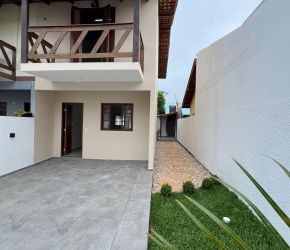 Casa no Bairro Ingleses em Florianópolis com 2 Dormitórios e 82 m² - 1323