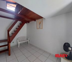 Casa no Bairro Ingleses em Florianópolis com 6 Dormitórios (3 suítes) e 180 m² - 123092