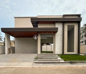 Casa no Bairro Ingleses em Florianópolis com 3 Dormitórios (3 suítes) - 676029