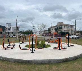 Casa no Bairro Ingleses em Florianópolis com 3 Dormitórios (3 suítes) - 450004