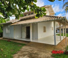 Casa no Bairro Ingleses em Florianópolis com 3 Dormitórios (1 suíte) e 129.44 m² - 108812