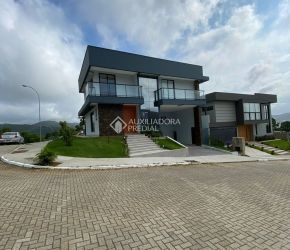 Casa no Bairro Itacorubí em Florianópolis com 3 Dormitórios (2 suítes) - 463513