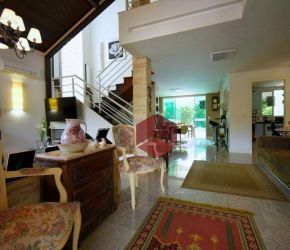 Casa no Bairro Jurerê Internacional em Florianópolis com 4 Dormitórios (4 suítes) e 310 m² - CA0619