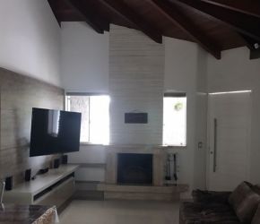 Casa no Bairro Jurerê Internacional em Florianópolis com 4 Dormitórios (4 suítes) e 303 m² - 1032