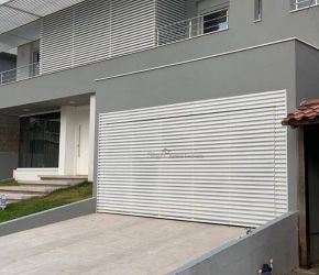 Casa no Bairro Jurerê Internacional em Florianópolis com 3 Dormitórios (3 suítes) e 412 m² - CA0042