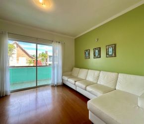 Casa no Bairro Jurerê Internacional em Florianópolis com 4 Dormitórios (1 suíte) e 268 m² - CA0071