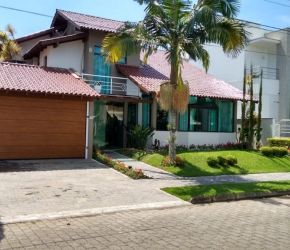 Casa no Bairro Jurerê Internacional em Florianópolis com 5 Dormitórios (5 suítes) e 197 m² - CA0212