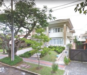 Casa no Bairro Jurerê Internacional em Florianópolis com 4 Dormitórios (4 suítes) e 380 m² - CA0231