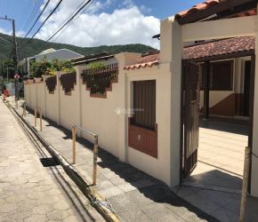 Casa no Bairro Lagoa da Conceição em Florianópolis com 5 Dormitórios (2 suítes) - 444096