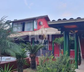 Casa no Bairro Lagoa da Conceição em Florianópolis com 3 Dormitórios (2 suítes) e 600 m² - 428586