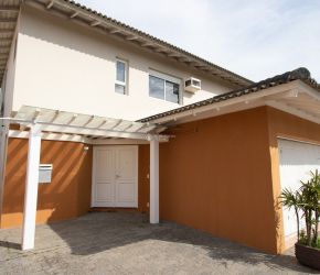Casa no Bairro Lagoa da Conceição em Florianópolis com 4 Dormitórios (4 suítes) - 443717
