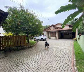 Casa no Bairro Lagoa da Conceição em Florianópolis com 5 Dormitórios (3 suítes) - 469050