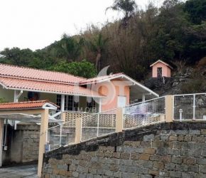 Casa no Bairro Morro das Pedras em Florianópolis com 2 Dormitórios e 80 m² - 425842