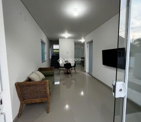 Casa no Bairro Ribeirão da Ilha em Florianópolis com 2 Dormitórios (1 suíte) - 373835