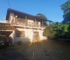 Casa no Bairro Rio Tavares em Florianópolis com 2 Dormitórios (1 suíte) e 400 m² - 428279