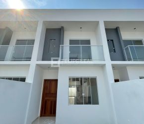 Casa no Bairro Rio Vermelho em Florianópolis com 2 Dormitórios (2 suítes) e 108 m² - 17132