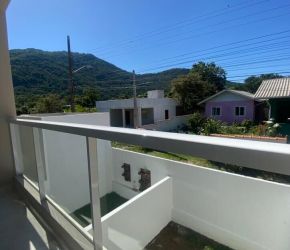 Casa no Bairro Rio Vermelho em Florianópolis com 2 Dormitórios (2 suítes) e 104 m² - 825